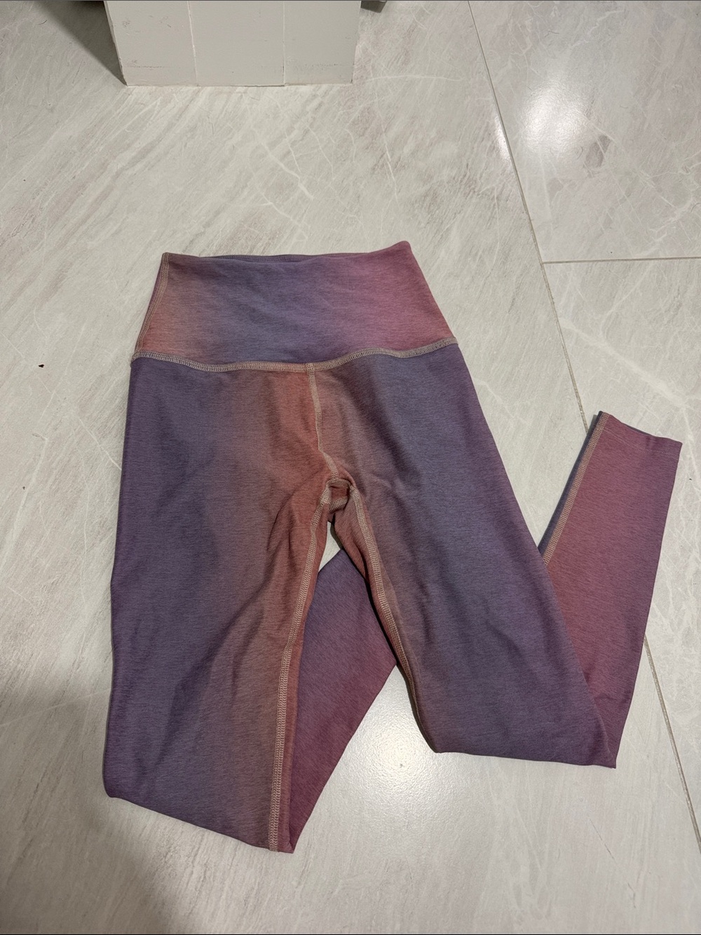 Beyond Yoga Ombre High-Waist Leggings - Purple & Pink